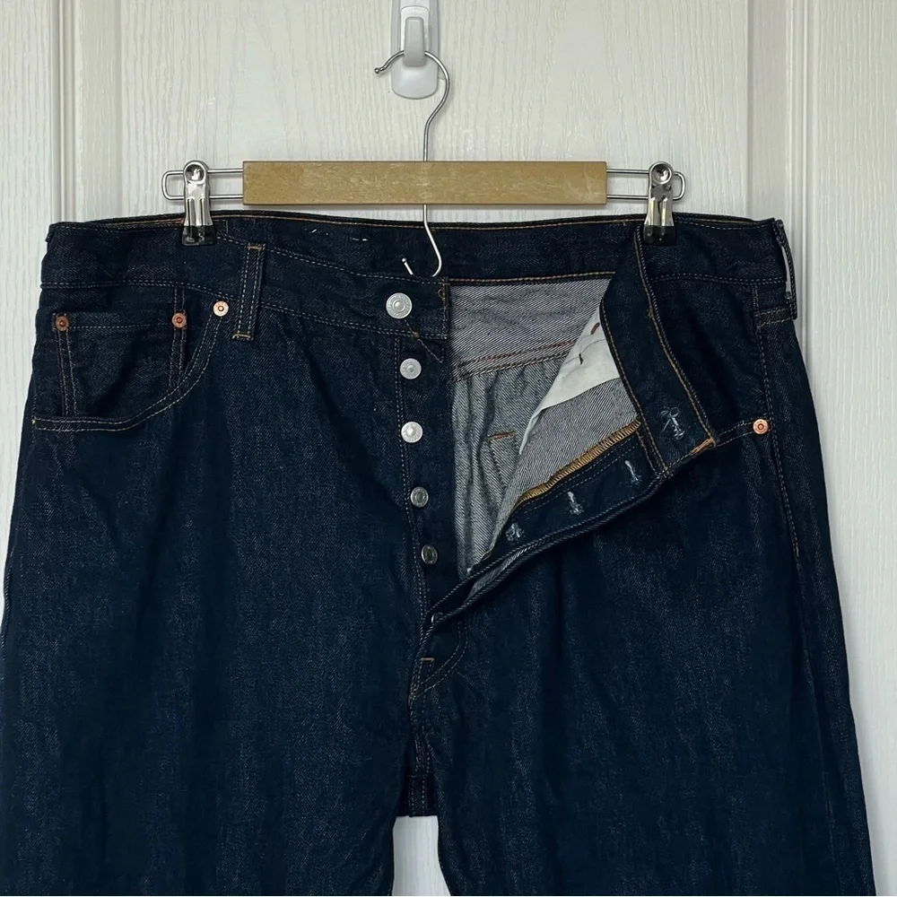 NWOT Levi’s Men’s 501 Original Shrink to Fit Jeans Button Fly Size 40W X 34L
